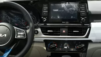 KIA SELTOS 1.5L V4 2023 FWD Black Color