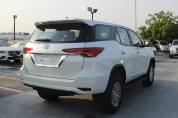 TOYOTA FORTUNER 2.7L PETROL RWD SUV WHITE 2023