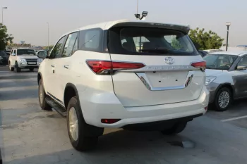 TOYOTA FORTUNER 2.7L PETROL RWD SUV WHITE 2023