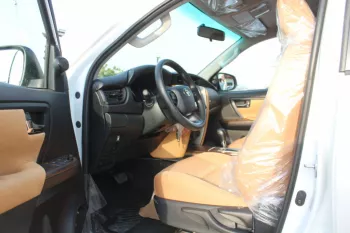 TOYOTA FORTUNER 2.7L PETROL RWD SUV WHITE 2023