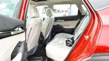 KIA SELTOS 1.6L V4 FWD 2023 RED Color