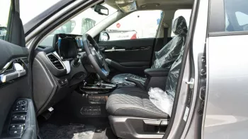 KIA SELTOS 1.6L V4 FWD 2023 Silver Color