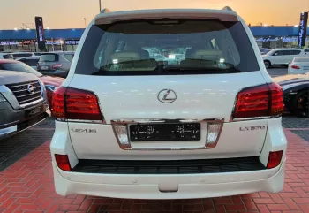 Lexus LX570 2011 4WD V8 White Color
