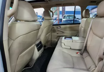 Lexus LX570 2011 4WD V8 White Color