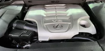 Lexus LX570 2011 4WD V8 White Color