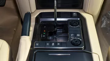 TOYOTA LAND CRUISER 2021 GXR 4WD 4.0L V8 Black Color