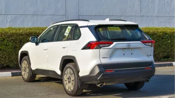 TOYOTA RAV4 2.0L FWD Mid Option V4 2023 white Color