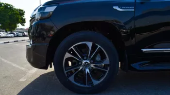 TOYOTA LAND CRUISER V6 4.0l GXR Grand Touring 2021 4WD Black Color