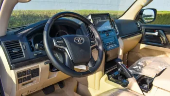 TOYOTA LAND CRUISER V6 4.0l GXR Grand Touring 2021 4WD Black Color