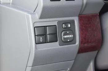 LHD - TOYOTA LANDCRUISER 76 4.5L V8 DIESEL FULL OPTIONS MANUAL