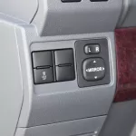 LHD - TOYOTA LANDCRUISER 76 4.5L V8 DIESEL FULL OPTIONS MANUAL - Thumbnail 6