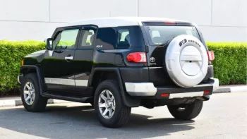 Toyota FJ Cruiser 2014 4WD V4 Black Color