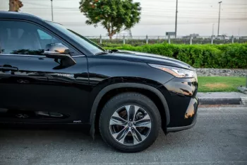 Toyota highlander hybrid 2021 Model Year