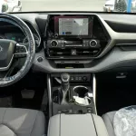 TOYOTA HIGHLANDER 2023 GLE 2.5L V4 Hybrid GRAY COLOR - Thumbnail 13