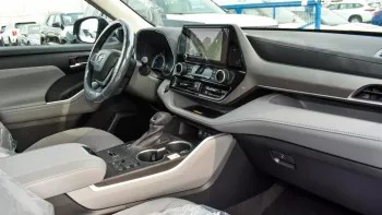 TOYOTA HIGHLANDER 2023 GLE 2.5L V4 Hybrid GRAY COLOR