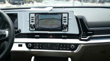 KIA SPORTAGE 2023 Model Year 2.0L V4 FWD White color
