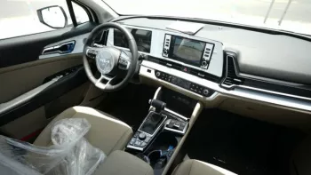 KIA SPORTAGE 2023 Model Year 2.0L V4 FWD White color