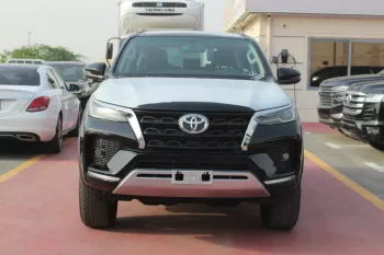 2023 TOYOTA FORTUNER VXR 4.0L BLACK COLOR