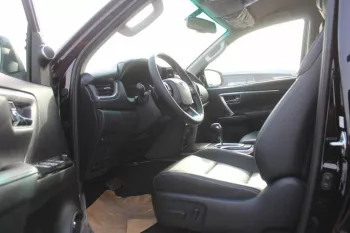 2023 TOYOTA FORTUNER VXR 4.0L BLACK COLOR