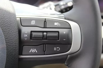 KIA SPORTAGE (TOP LINE) 1.6L PETROL FWD V4 2022 Green Color