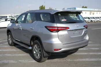 TOYOTA FORTUNER 2023 GX 2.7L V4 4WD Petrol Silver