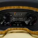 BENTLEY BENTAYGA 4.0L PETROL AT MY2021 – WHITE - Thumbnail 10