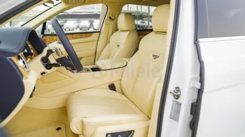 BENTLEY BENTAYGA 4.0L PETROL AT MY2021 – WHITE