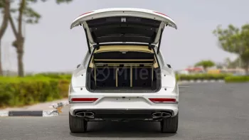 BENTLEY BENTAYGA 4.0L PETROL AT MY2021 – WHITE