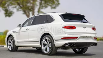 BENTLEY BENTAYGA 4.0L PETROL AT MY2021 – WHITE
