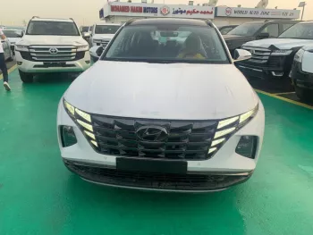 Hyundai Tucson 1.6L Petrol 2023, Cruise Control, Panoramic Roof White Color