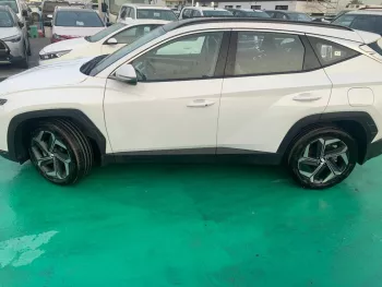 Hyundai Tucson 1.6L Petrol 2023, Cruise Control, Panoramic Roof White Color