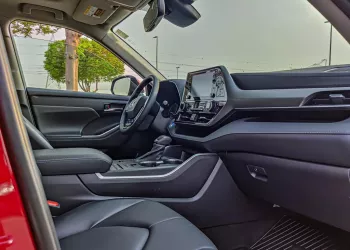 Toyota Highlander Hybrid Red 2021 Model Year
