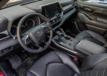Toyota Highlander Hybrid Red 2021 Model Year