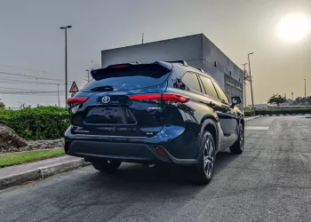 Toyota Highlander Hybrid 2022 Model Year Blue Color