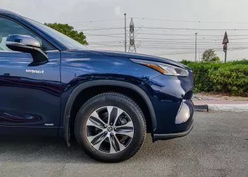 Toyota Highlander Hybrid 2022 Model Year Blue Color