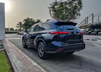 Toyota Highlander Hybrid 2022 Model Year Blue Color