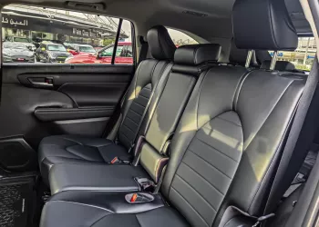 Toyota Highlander Hybrid 2022 Model Year Blue Color