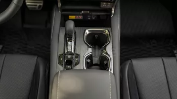 LEXUS RX 500 2.4L PETROL HEV AT MY2023 – WHITE