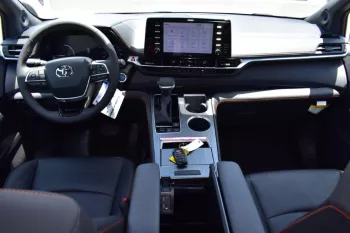 2023 TOYOTA SIENNA XSE HYBRID 2.5L AWD 7-SEATER AUTOMATIC