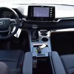 2023 TOYOTA SIENNA XSE HYBRID 2.5L AWD 7-SEATER AUTOMATIC - Thumbnail 9
