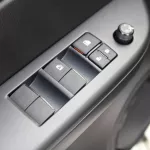 LHD - TOYOTA HILUX 126 2.7L PETROL 4WD DOUBLE CAB DLX-G AUTOMATIC 2023 - Thumbnail 7