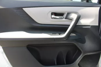 2023 TOYOTA VELOZ 1.5L PETROL GLX AUTOMATIC WHITE COLOR