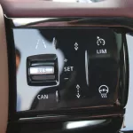 LAND ROVER RANGE ROVER SPORT SE 2023 P400 3.0L WHITE COLOR - Thumbnail 19