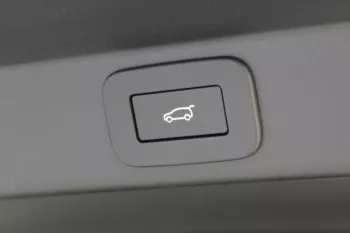 LAND ROVER RANGE ROVER SPORT SE 2023 P400 3.0L WHITE COLOR