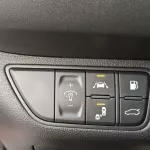 Hyundai Genesis G70 A/T 2.0L V4 2021 Silver Color - Thumbnail 9
