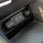 Hyundai SantaFe SE 2.4L V4 Petrol A/T White Color 2019 - Thumbnail 10