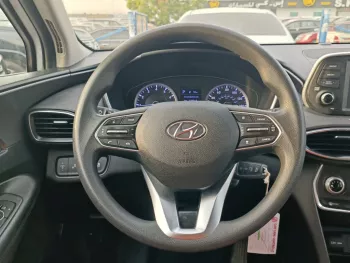 Hyundai SantaFe SE 2.4L V4 Petrol A/T White Color 2019