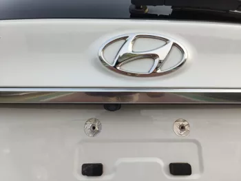 Hyundai SantaFe SE 2.4L V4 Petrol A/T White Color 2019