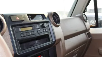 Toyota Land Cruiser Pickup Diesel 4.5L V8 2023 White Color