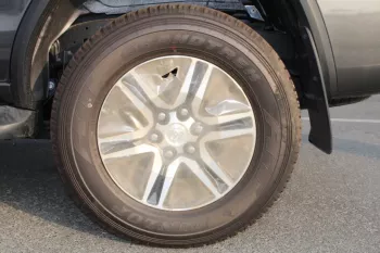 TOYOTA FORTUNER 2.7L PETROL G GRADE AUTOMATIC 2023 Model Year